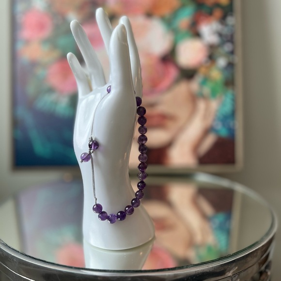 Handmade genuine gemstone bracelet. This Amethyst bracelet is adjustable. - Picture 6 of 7
